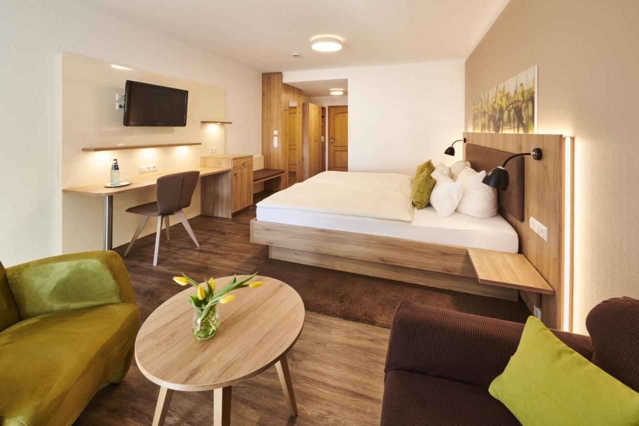 Kreuz-Post Hotel-Restaurant-Spa Фогтсбург Экстерьер фото